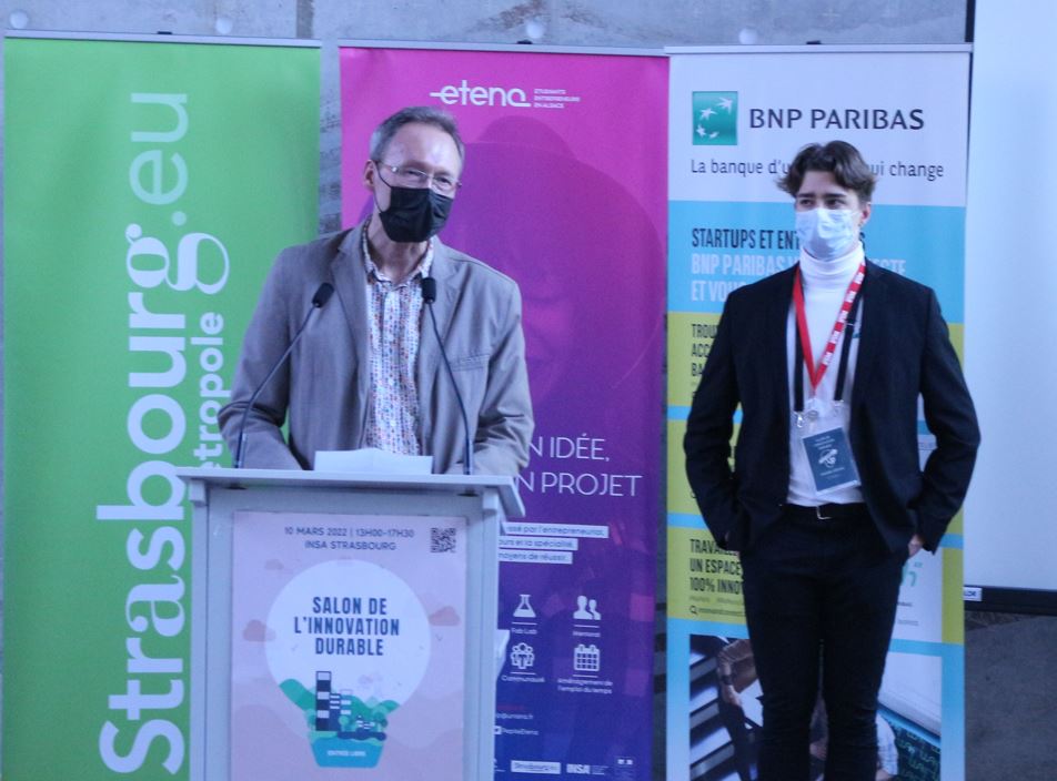 David Oget, coordinateur de la chaire Esprit d’entreprendre de l’INSA Strasbourg et Maxime Arenas, président de l’association INStart’Up, avant d’annoncer les lauréats du « Concours Esprit d’entreprendre 2022 »